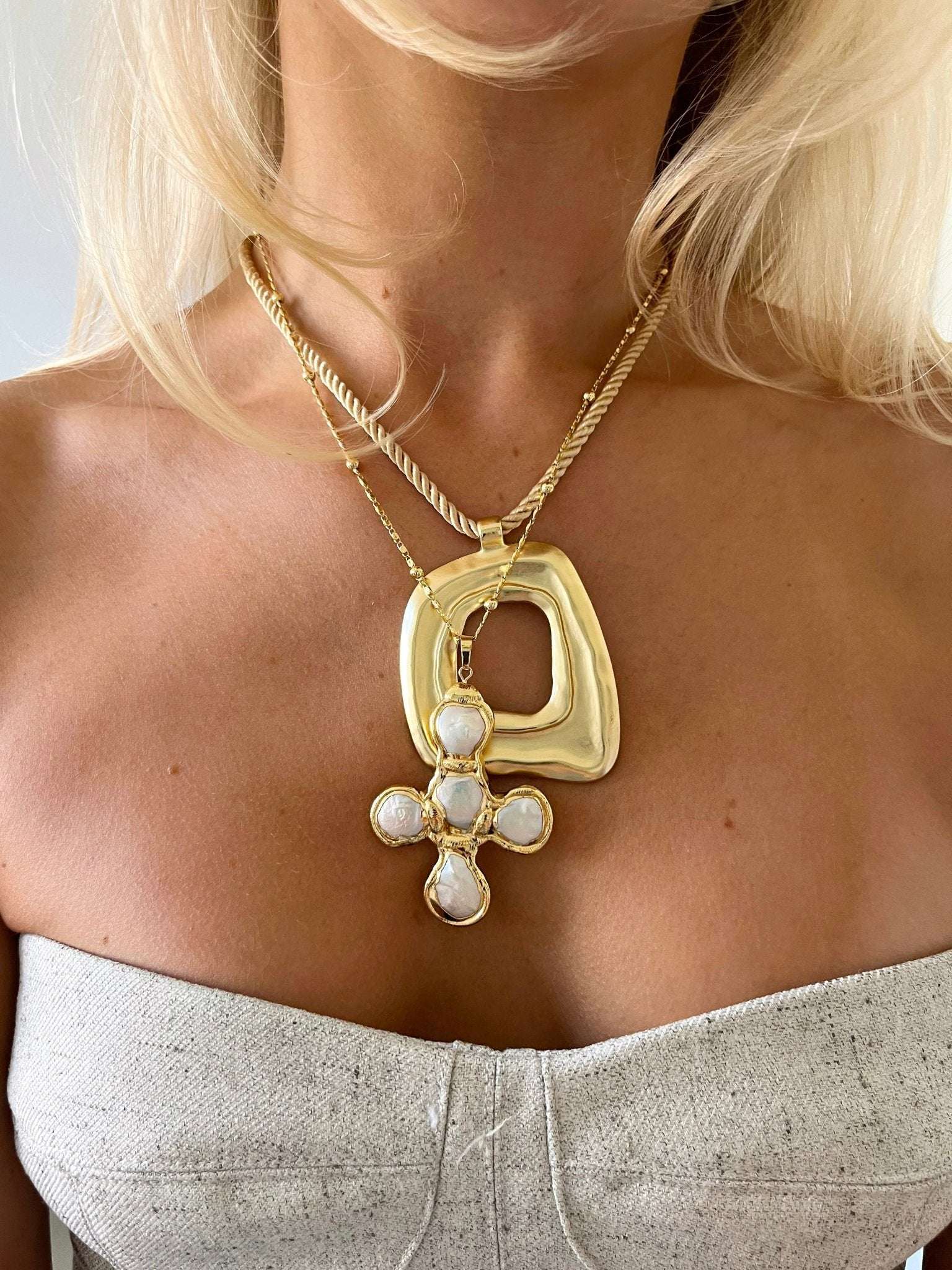 LISE NECKLACE - Image 3