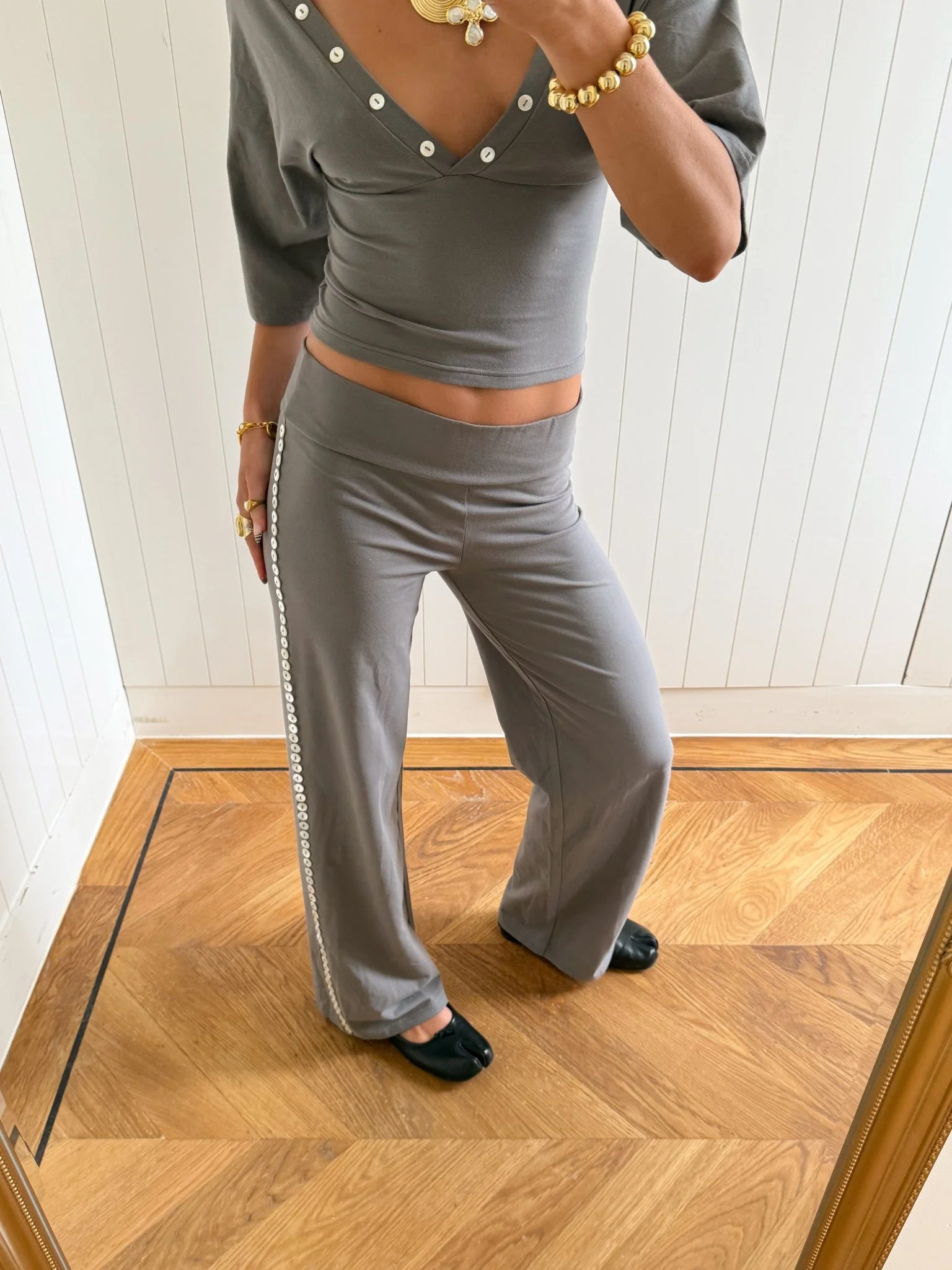 MAEVE SHELL BUTTONS PANTS IN SMOKE - Image 5
