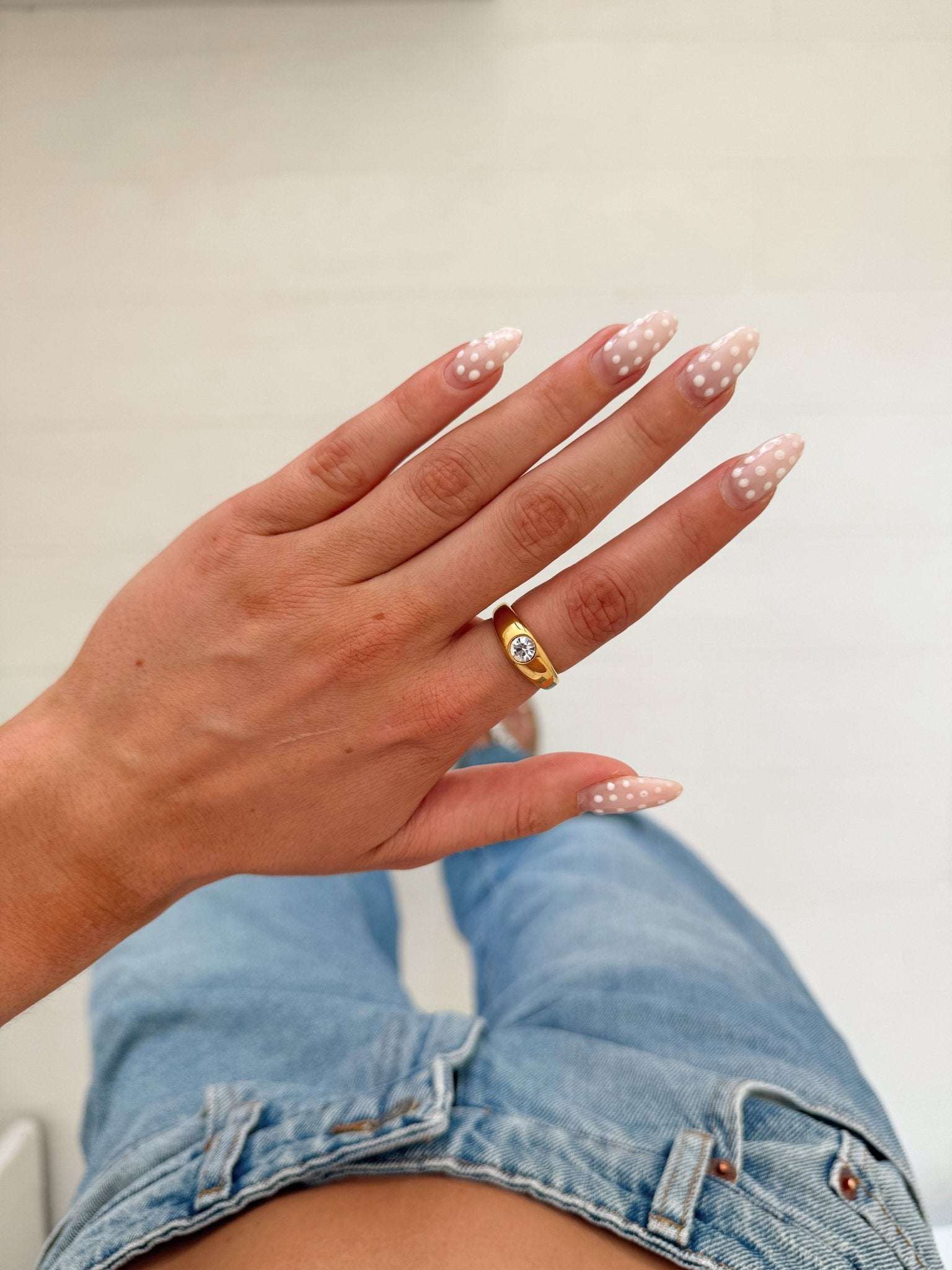 OLIVIA RING