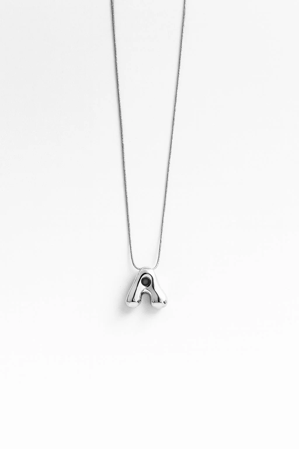 VIE INITIAL NECKLACE SILVER - Image 2